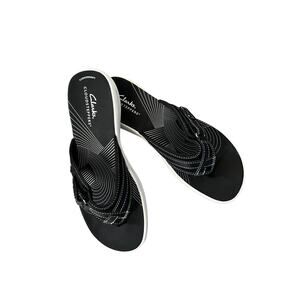 Clarks Cloudsteppers Brinkley Sea flip-flops size 8